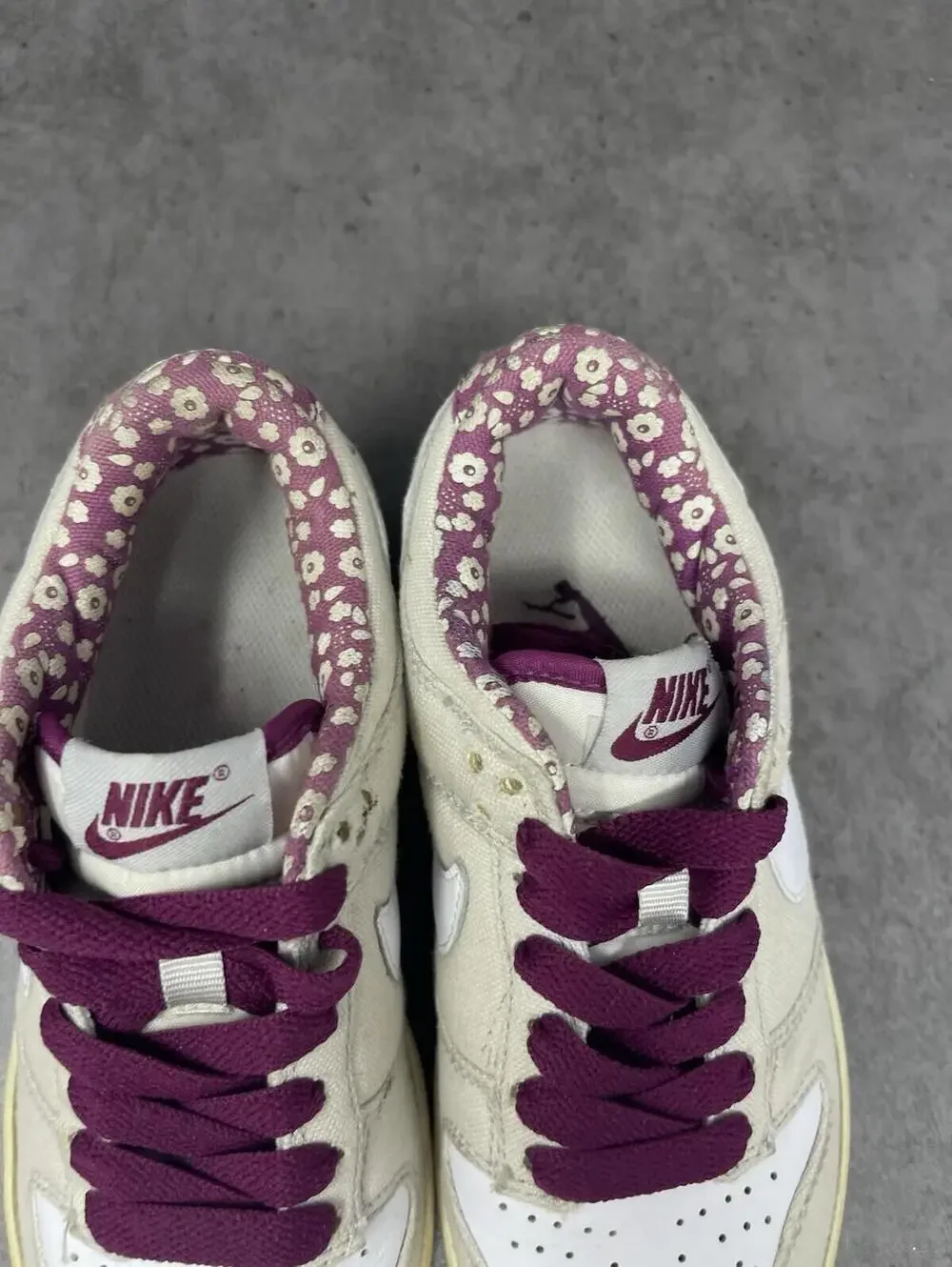 Nike Dunk Low Sneakers Womens Size 5 Cherry Beige Canvas Vintage 371815-011